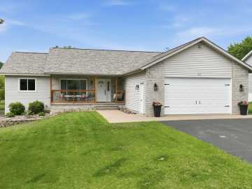 Durand, WI: 312 Country Lane