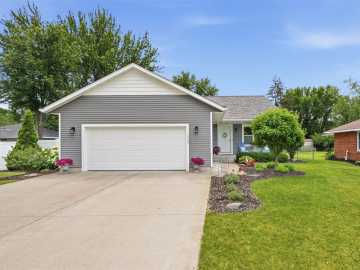 Eau Claire, WI: 1715 E Clairemont Avenue