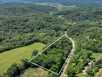 Bangor, WI: 00 Garves Coulee Road
