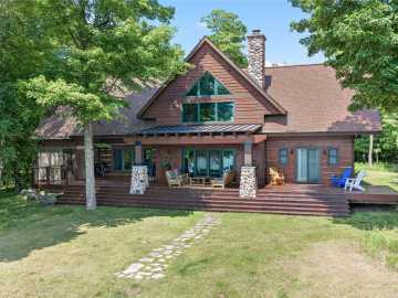 Cable, WI: 44990 Bear Point Road