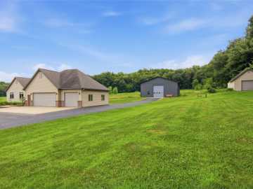 Eau Claire, WI: W860 Cedar Road