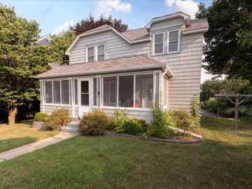 Glenwood City, WI: 116 Pine Street