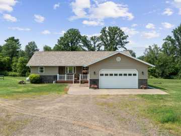 Barron, WI: 1064 10th Street