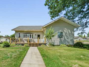 Chippewa Falls, WI: 242 2nd Avenue