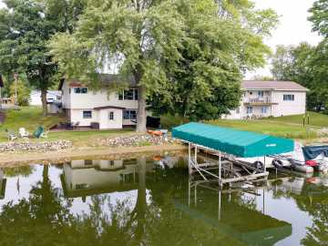 Clayton, WI: 812 Magnor Lake Lane