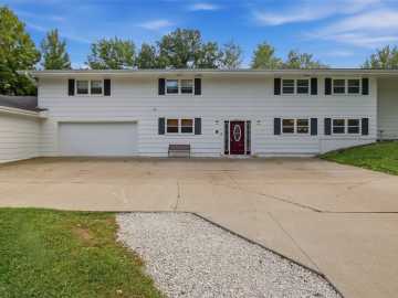 Chippewa Falls, WI: 11967 N 15th Ave 