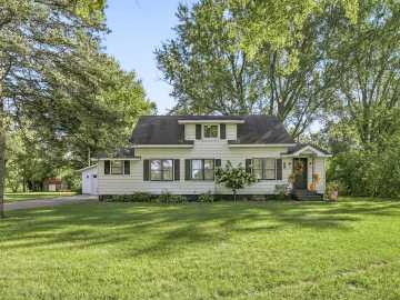 Menomonie, WI: 300 Elm W Avenue