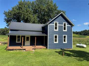 Arcadia, WI: W28324 Rainey Valley Road