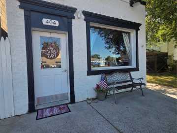 Shell Lake, WI: 404 1st Street