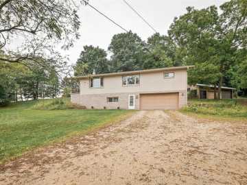 Elk Mound, WI: 310 University Street