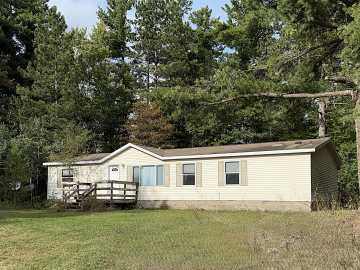 Exeland, WI: 9564 W Mc Cain Road