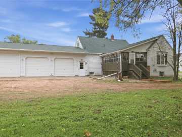 Stanley, WI: 529 W Maple Street