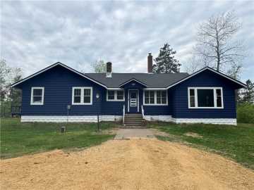 Colfax, WI: E6355 County Road D Drive