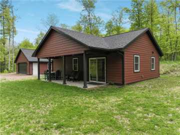 Hayward, WI: N 8099 Timber Wolf Drive