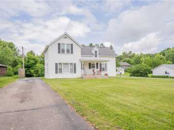 Eau Claire, WI: 2210 Vine Street