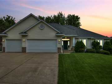 Eau Claire, WI: 3614 Greendale Court