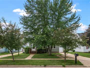 Eau Claire, WI: 2022 8th Street