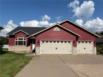 Eau Claire, WI: 3029 White Oak Lane