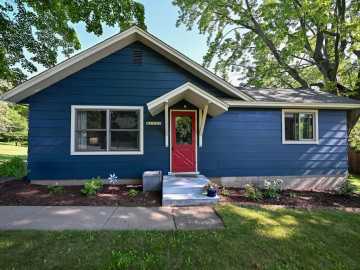 Shell Lake, WI: 113 8th Avenue