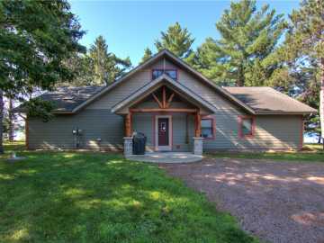 Hatfield, WI: N132 Pine Place