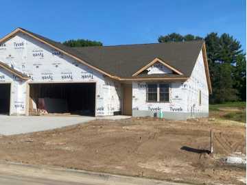 Eau Claire, WI: 5149 Maple Leaf Path