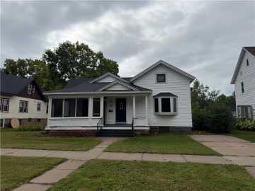 Eau Claire, WI: 527 Broadway Street