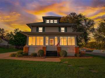 Waterloo, WI: 355 W Madison Street