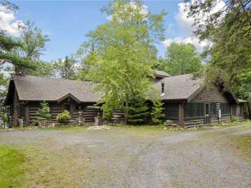 Hayward, WI: 10472 W Murphy Boulevard