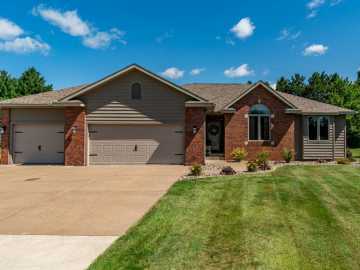 Chippewa Falls, WI: 9897 172nd Street