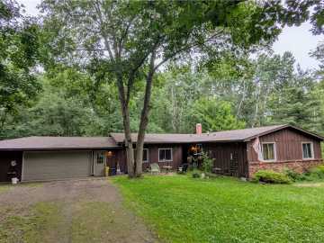 Hayward, WI: 9103 N Old 27 Road