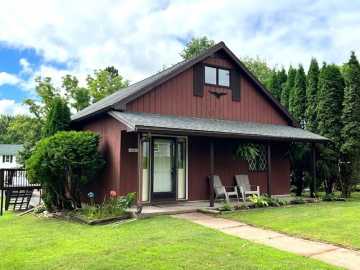 Shell Lake, WI: 210 7th Avenue