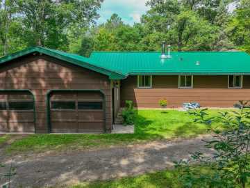 Webster, WI: 27268 County Road H 