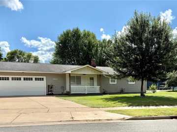 Eau Claire, WI: 1231 Maleda Drive
