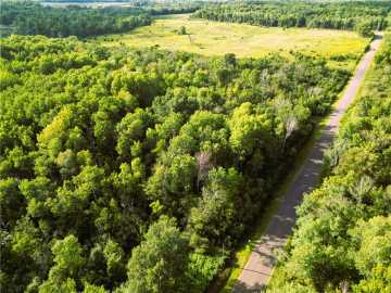 Birchwood, WI: 1553 N Wooddale Road