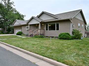 Spooner, WI: 1102 High Street