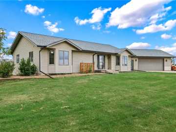 Chippewa Falls, WI: 3822 192nd Street
