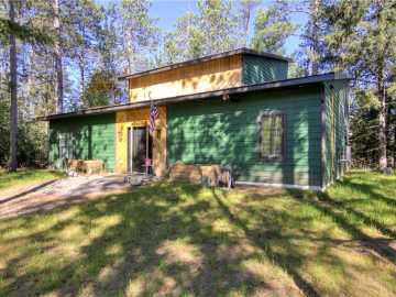 Hayward, WI: 10041 N Hwy 27