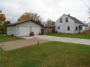 Strum, WI: 403 5th S Avenue