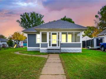 Eau Claire, WI: 1433 Highland Avenue