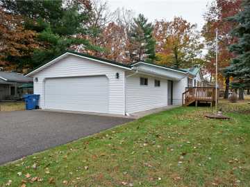 Danbury, WI: 28218 Ivywood Drive