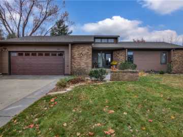 Menomonie, WI: 1314 16th E Avenue