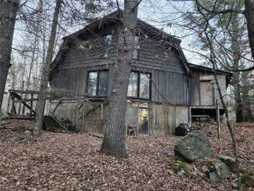 Hayward, WI: 6856W Wolf Island Road