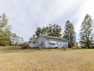 Exeland, WI: 714 N State Highway 40 
