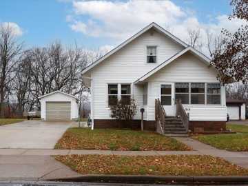 Menomonie, WI: 315 12th W Avenue