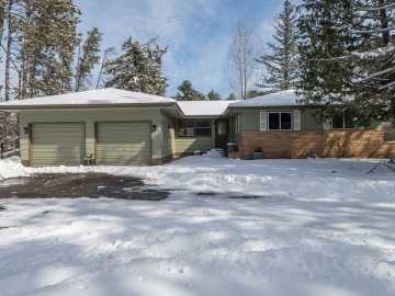 Hayward, WI: 10704N Riverside Road 