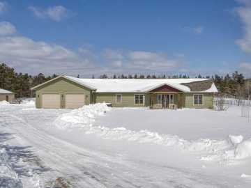 Hayward, WI: 9223 N Anderson Road