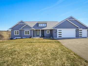 Chippewa Falls, WI: 18087 22nd Avenue