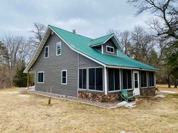 Minong, WI: 9397 E County Road T 