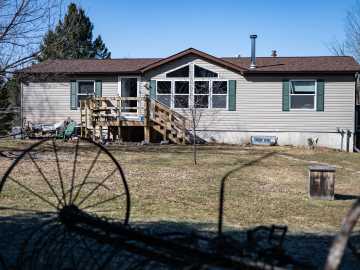 Winter, WI: 7649N Fishtrap Lake Rd 