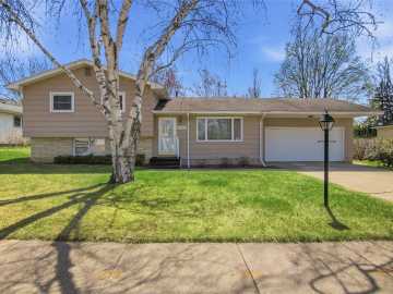 Eau Claire, WI: 3147 Leslie Lane 